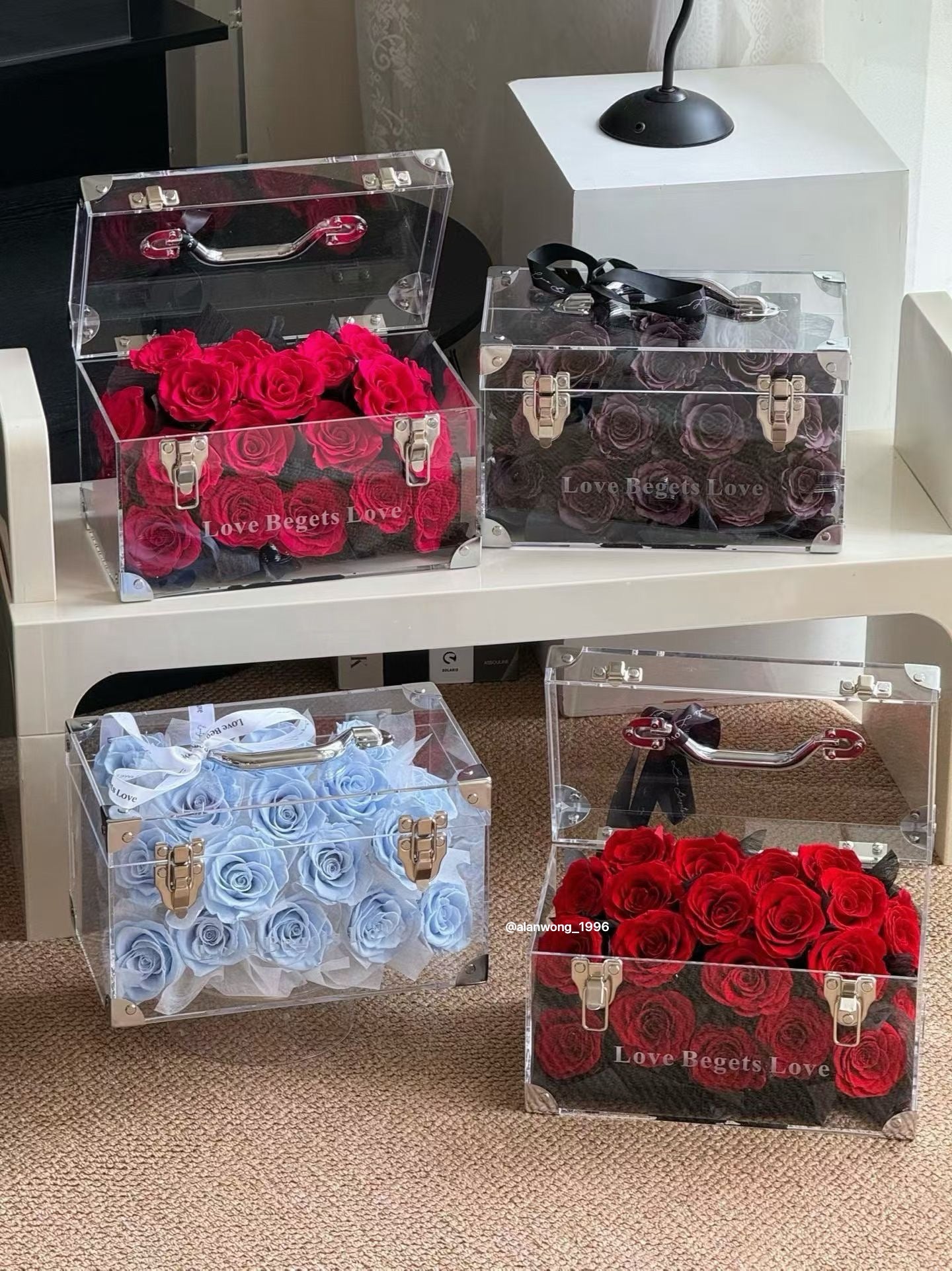 AW18 Bloom Vault
